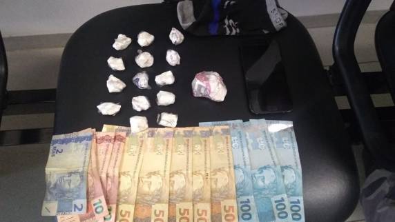 Brigada Militar de Santa Rosa prende homem por tráfico de drogas - foto 3
