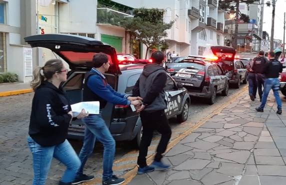 Ezequiel David Trindade é apontado como principal articulador de roubos a bancos em todo o estado, além de ser suspeito de assassinar o policial Fabiano Heck Lunkes