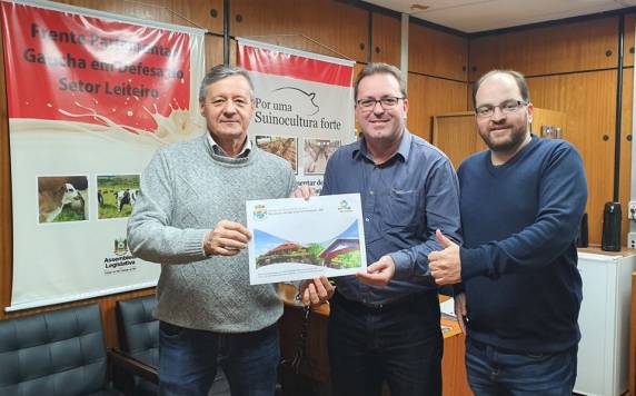 Executivo Municipal de SJI esteve na Capital gaúcha em busca de investimentos para o município - foto 3
