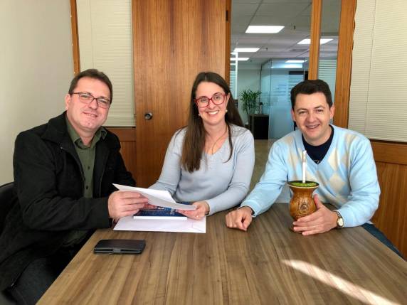 Executivo Municipal de SJI esteve na Capital gaúcha em busca de investimentos para o município - foto 5