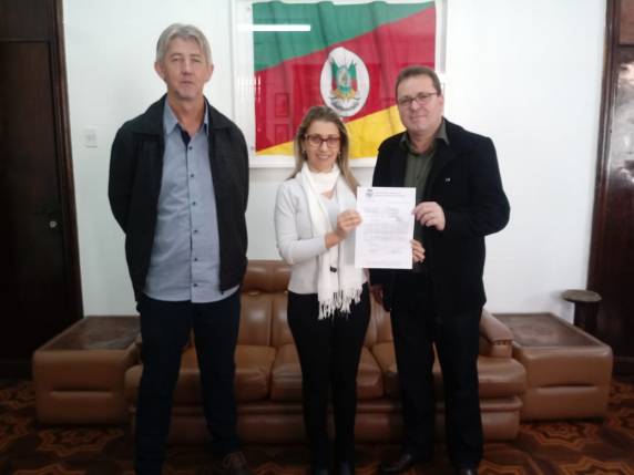 Executivo Municipal de SJI esteve na Capital gaúcha em busca de investimentos para o município - foto 4
