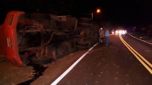 Acidente foi registrado no início da noite desta sexta-feira