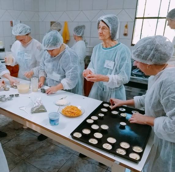 Oficina de bolachas é realizada pela Secretaria de Desenvolvimento Social - foto 5