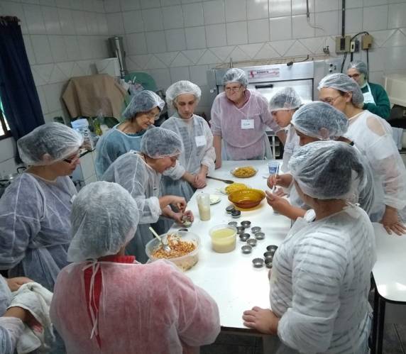 Oficina de bolachas é realizada pela Secretaria de Desenvolvimento Social - foto 4
