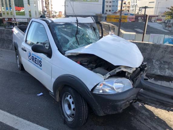 Vídeo flagra acidente com carro na contramão na BR-101, em Itapema - foto 3