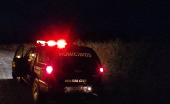 Homem foi amarrado, estrangulado, queimado e morto a tiros em maio. Outros dois suspeitos já haviam sido presos por participação no crime