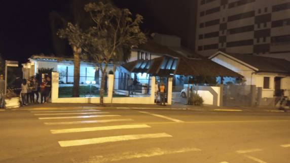 Comparsa foi ferido e levado ao hospital em estado grave