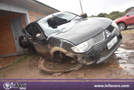 Prefeito de Alpestre se envolve em grave acidente na ERS 324, em Planalto - foto 5