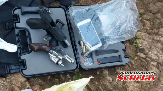 PC e BM cumprem mandados e prendem dois homens em flagrante por tráfico de drogas em Jaboticaba - foto 3