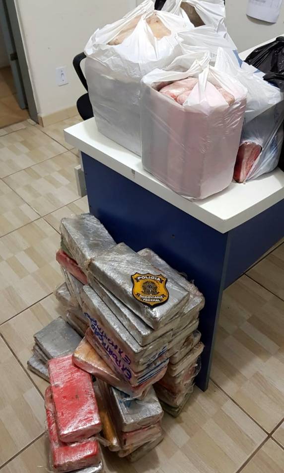 PRF apreende 81,5 quilos de cocaína na BR 101 em Barra Velha - foto 2