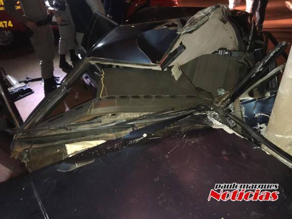 Motorista fica ferido depois de bater veículo contra um poste, em Santa Rosa - foto 2