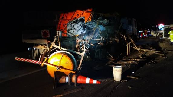 Colisão traseira deixa três mortos e dois feridos na BR 101 em Araquari/SC - foto 3