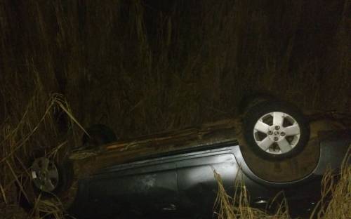 Carro capotou na ERS 207 entre Crissiumal e Humaitá - foto 2