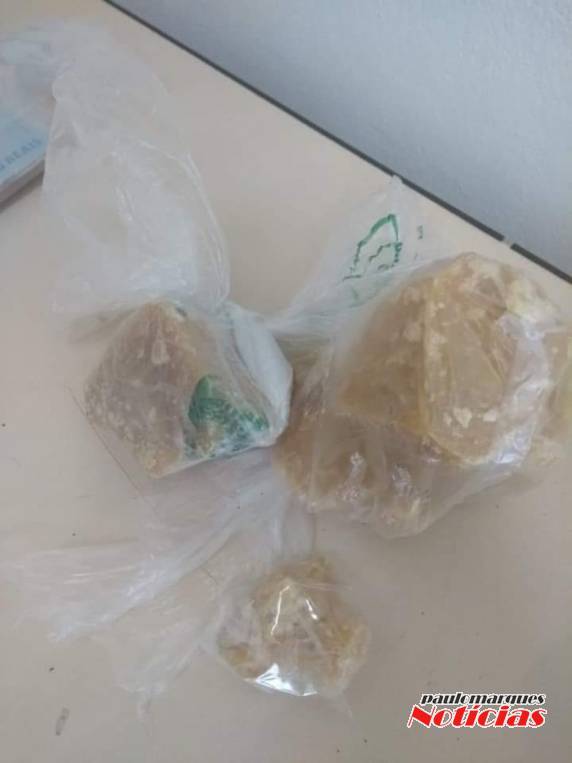 Homem e mulher foram presos pela Polícia Civil por tráfico de drogas, em Tenente Portela - foto 4