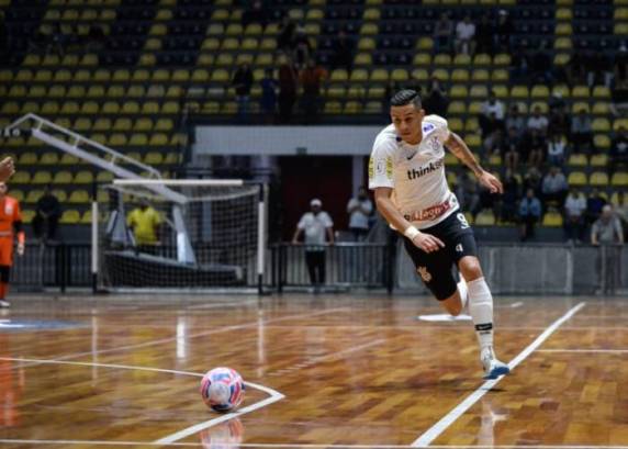Douglas Nunes da Silva era pivô da equipe paulista e participava da Taça Brasil de Futsal