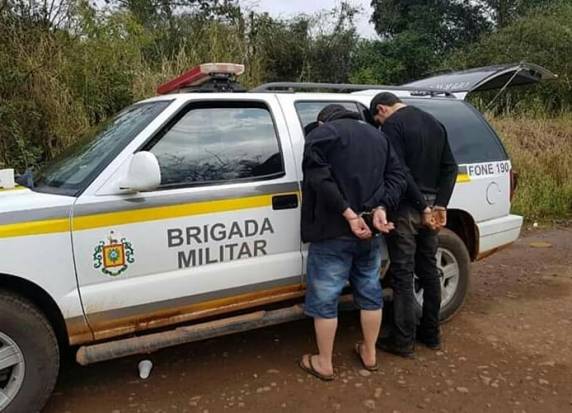 Duas profissionais da área da saúde estão entre os quatro presos por ataque a banco em Vale Verde - foto 4