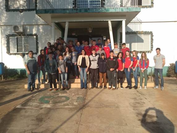 Entrega de donativos pela EMF Rui Barbosa para o Hospital São Francisco de Assis e Lar Bom Pastor - foto 2