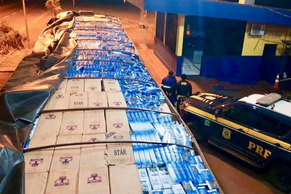 350 mil maços, cujo valor é de mais de 1,7 milhão de reais