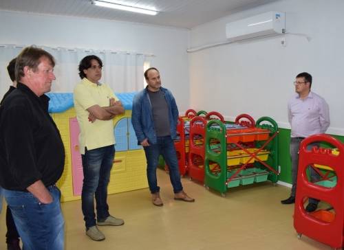 Deputado esteve em Crissiumal durante a sexta-feira