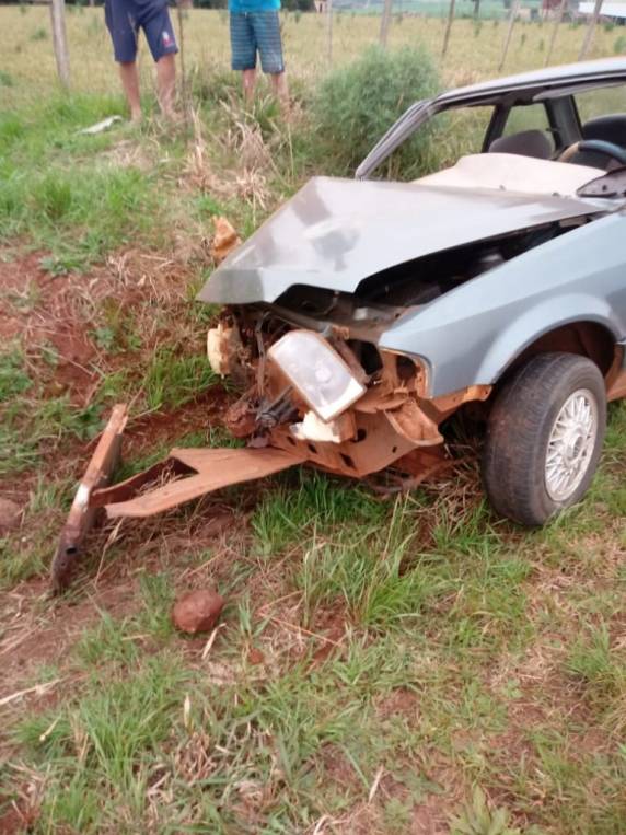 Veículo de prefeitura se envolve em acidente na ERS 317 em Coronel Bicaco - foto 2