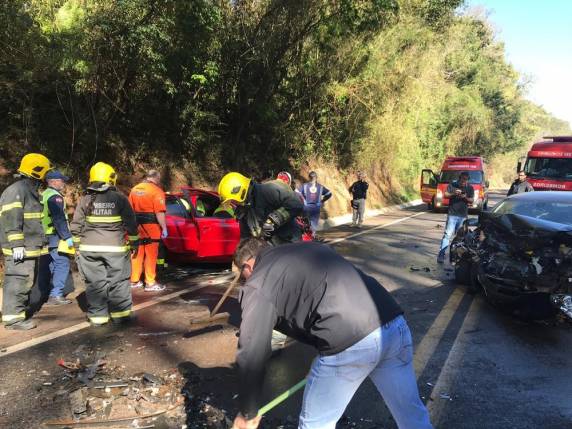 As vítimas, um homem e uma mulher foram levados para o Hospital Regional de Chapecó