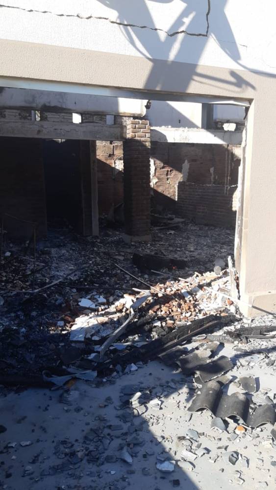 Família perde tudo em incêndio na linha Faguense, em Frederico Westphalen - foto 5