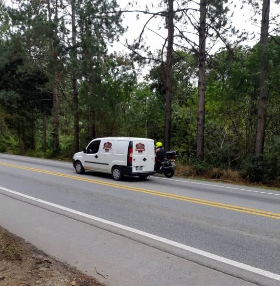 PRF flagra 66 motoristas ultrapassando em local proibido na BR 282 em Águas Mornas - foto 2