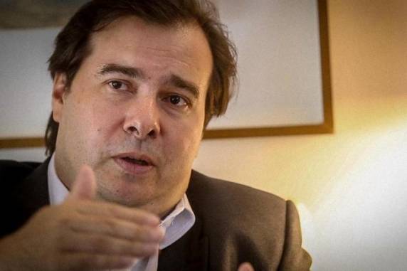 Pai do presidente da Câmara, Cesar Maia, também é acusado no documento