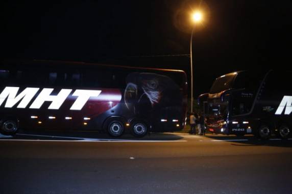 O assalto ocorreu em Campina Grande do Sul, no sentido Curitiba-São Paulo, próximo a Represa do Capivari, por volta das 18h30 desta quarta-feira (28)