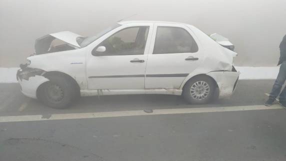 Neblina e fumaça causam interdição e acidentes na BR-282 em Lages - foto 5