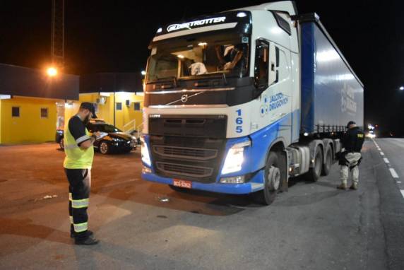 PRF e Autopista realizam Operação Acorda Motorista na BR 101 em Barra Velha - foto 6