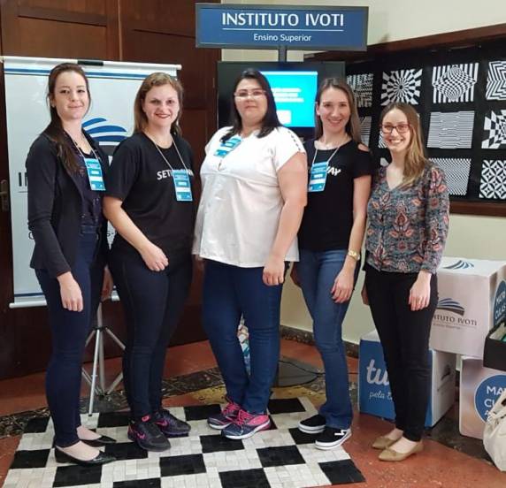 Evento contou com a participação de mais de 300 educadores e com a apresentação de 163 projetos