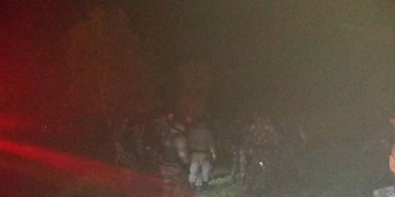 Agentes fazem cerco desde sexta-feira em busca de integrantes da quadrilha que assaltou agência do Banrisul e fez reféns em Santana da Boa Vista