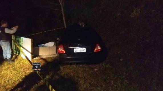 Xanxerense morre após colidir carro violentamente em ponto de ônibus - foto 2