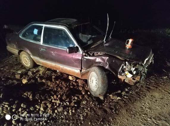 Veículo de Três de Maio capota em Nova Candelária e condutor fica ferido - foto 2
