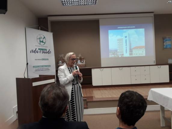 Governo Municipal participa de evento de assinatura de contrato com Secretaria Estadual de Saúde - foto 3