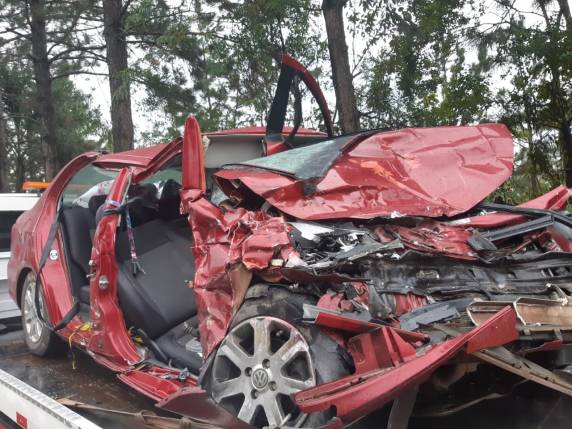 Colisão frontal deixa dois mortos na BR 282 em Rancho Queimado - foto 4