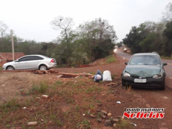 Mulher fica ferida em colisão transversal na RS 342 em Três de Maio - foto 2