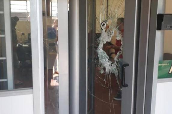 Caminhoneiro é parado em barreira e acaba preso com dinheiro levado de banco no norte do RS - foto 5