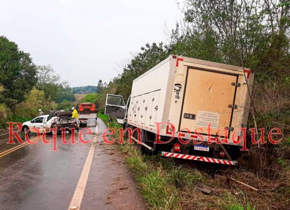 Acidente na RS 168, próximo ao trevo de Roque Gonzales - foto 2