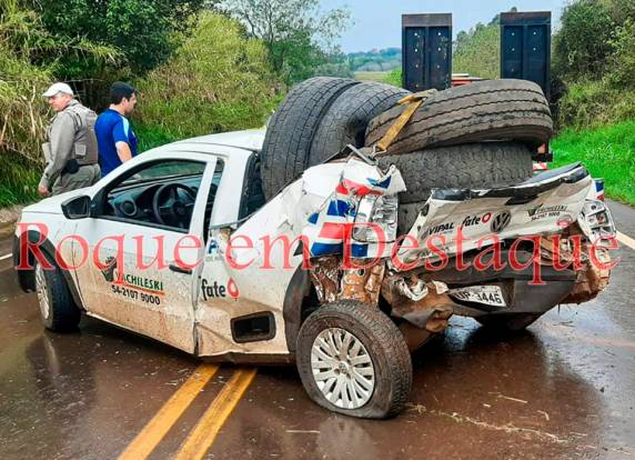 Acidente na RS 168, próximo ao trevo de Roque Gonzales - foto 3