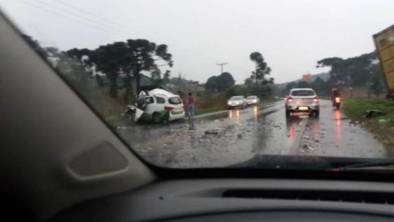 Seis pessoas morrem em acidente com carro e caminhão em Campo Alegre - foto 2