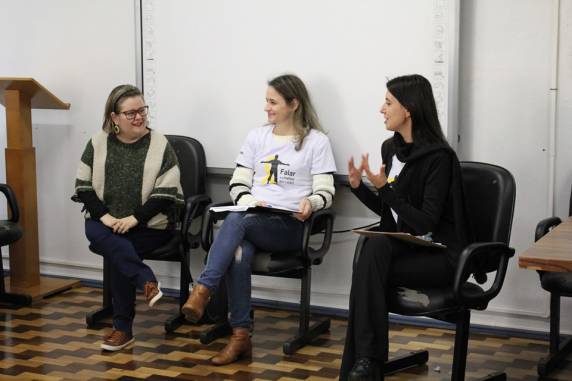 Bate papo sobre prevenção a suicídios é realizado em escolas - foto 2