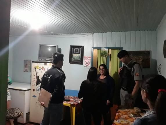 Brigada Militar realiza fiscalização em casas noturnas de Três de Maio - foto 4