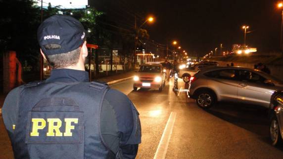 PRF flagra 463 motoristas embriagados neste final de semana nas rodovias federais catarinenses - foto 5