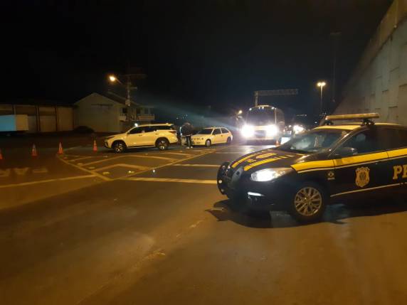PRF flagra 463 motoristas embriagados neste final de semana nas rodovias federais catarinenses - foto 3