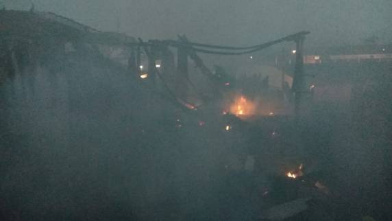Incêndio consome casa na Rua Buricá em Horizontina - foto 6