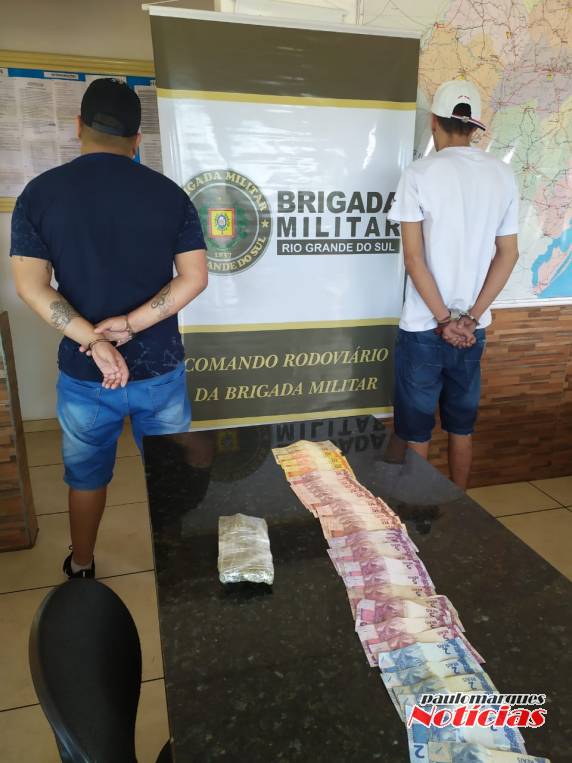 1º Batalhão Rodoviário da Brigada Militar prende dupla por tráfico de drogas em Santo Ângelo - foto 3
