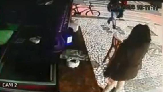 Policiais chegaram até ela através de denúncia anônima. Mulher foi encontrada em casa de passagem