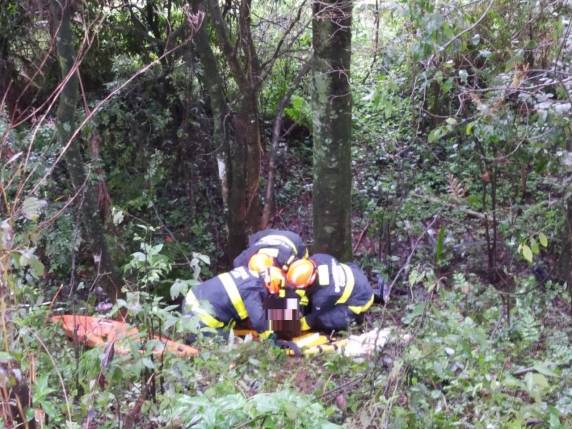 Casal fica por 9 horas a espera de socorro depois de sofrer acidente na BR 285 - foto 2